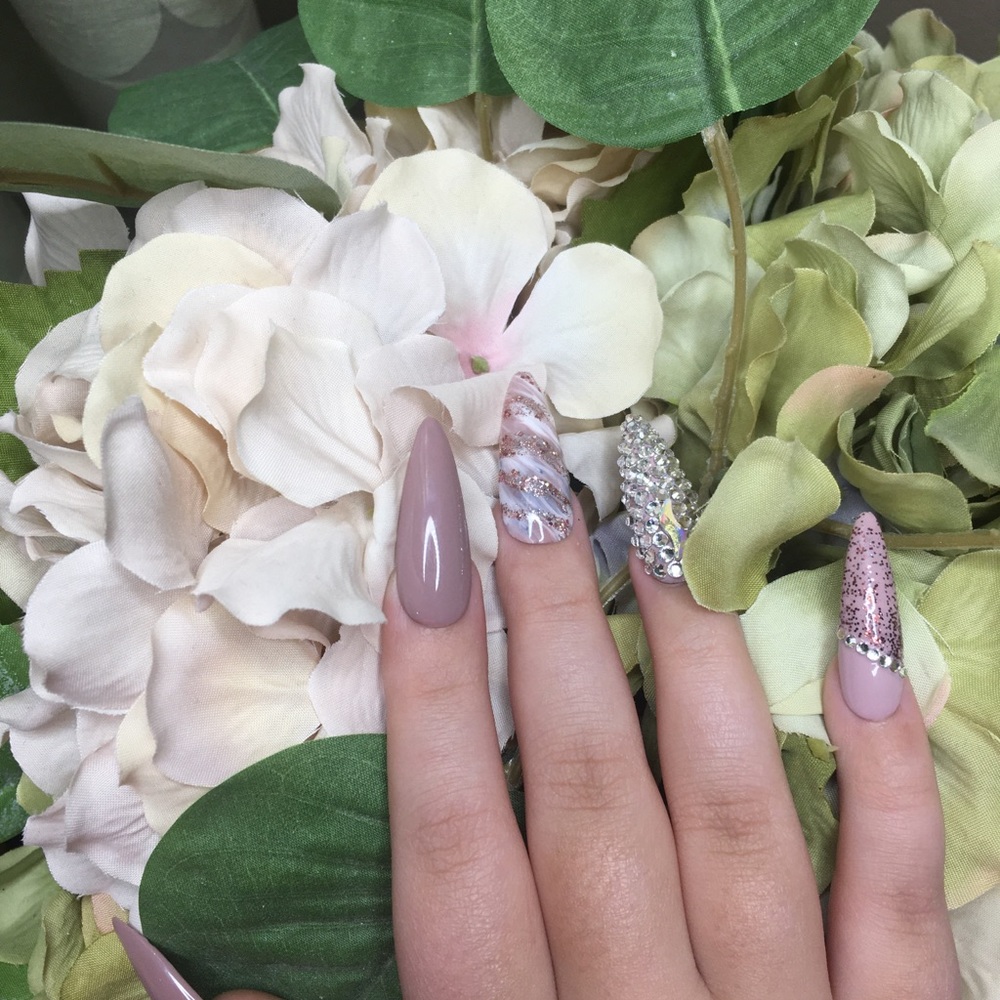 Custom Press On Nails - image 4